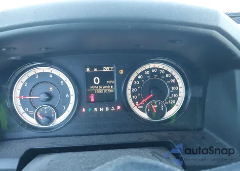 2018 Ram 1500 Express 4X4 5'7 Box from USA, damaged, VIN 1C6RR7KG8JS314217